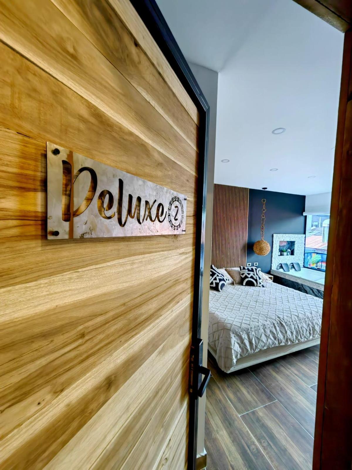 סאלנטו Habitacion Deluxe 2 Con Jacuzzi A 20 Mt Del Parque מראה חיצוני תמונה