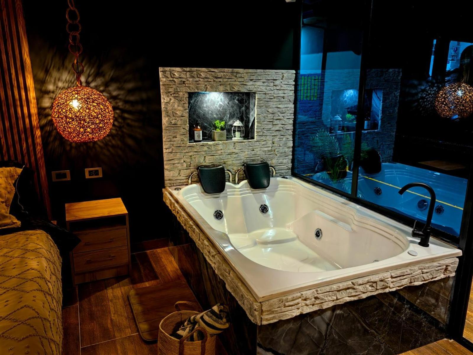סאלנטו Habitacion Deluxe 2 Con Jacuzzi A 20 Mt Del Parque מראה חיצוני תמונה